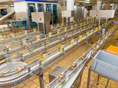 飲料輸送現場實拍